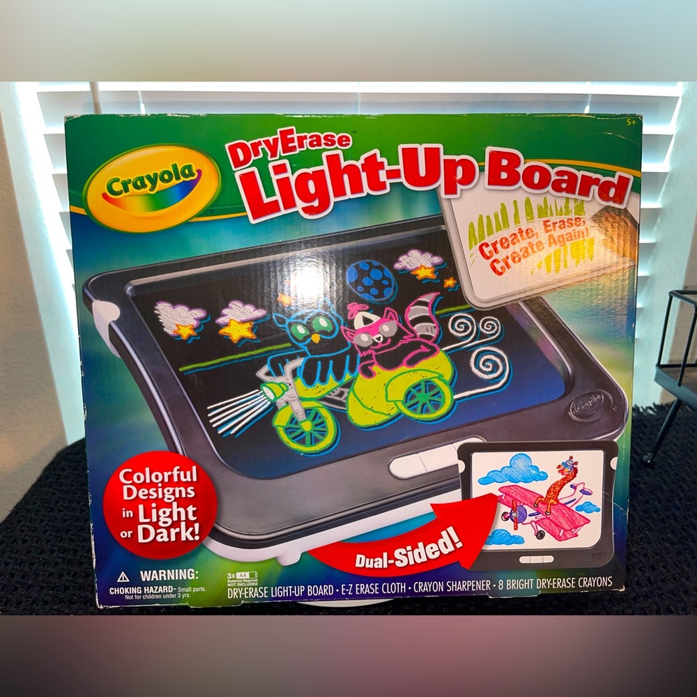 Crayola Dry Erase Light Up Board New in Box‎